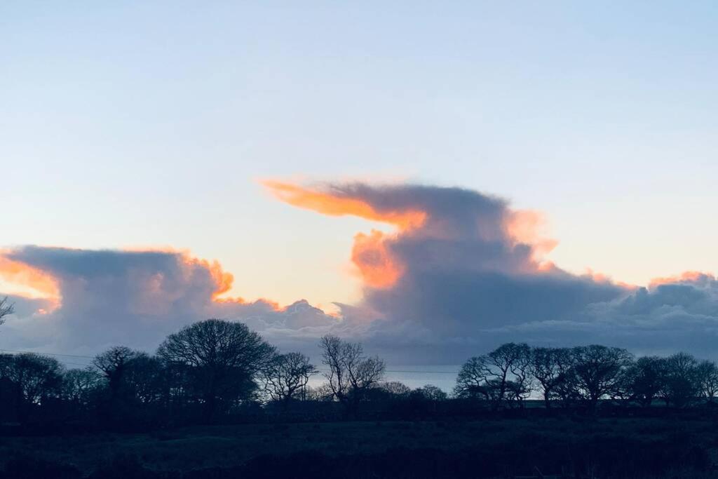 Lle Mary - Beautiful Views, Hot Tub, Secluded, Dog Welcome, Barmouth Llanddwywe Ngoại thất bức ảnh